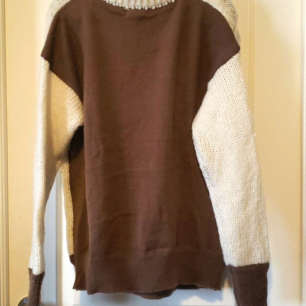Sweater - Picture 2 of 3